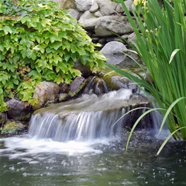 wasserspiele-fuer-den-gartenteich_03.jpg