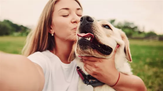 hund-leckt-gesicht-03.jpg